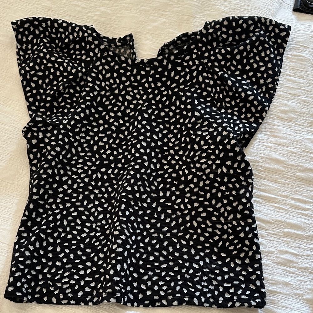 Ann Taylor Black and White Patterned Blouse
